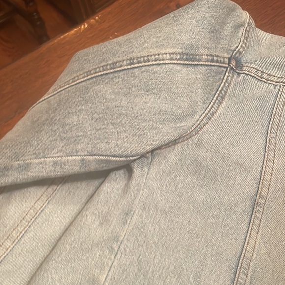 J Crew Jean/Denim Jacket Light Wash - Picture 9 of 12